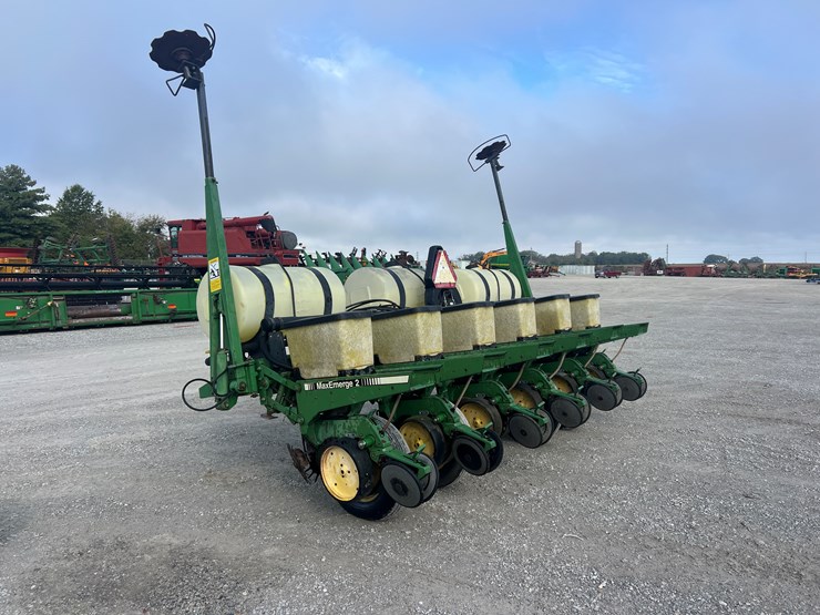 john-deere-7200-image-4