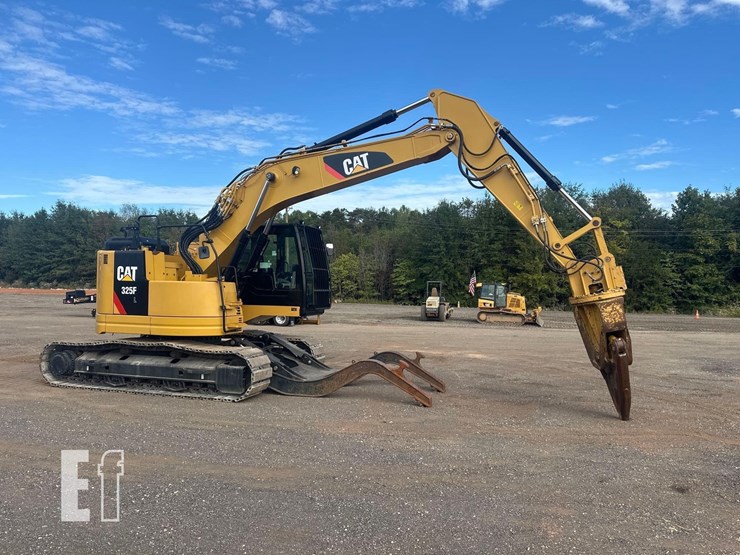 2018-caterpillar-325flcr-image-5