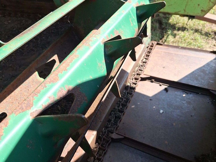 badger-tandem-axle-silage-wagon-image-40