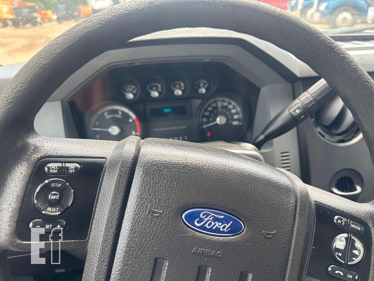 2015-ford-f350-image-27