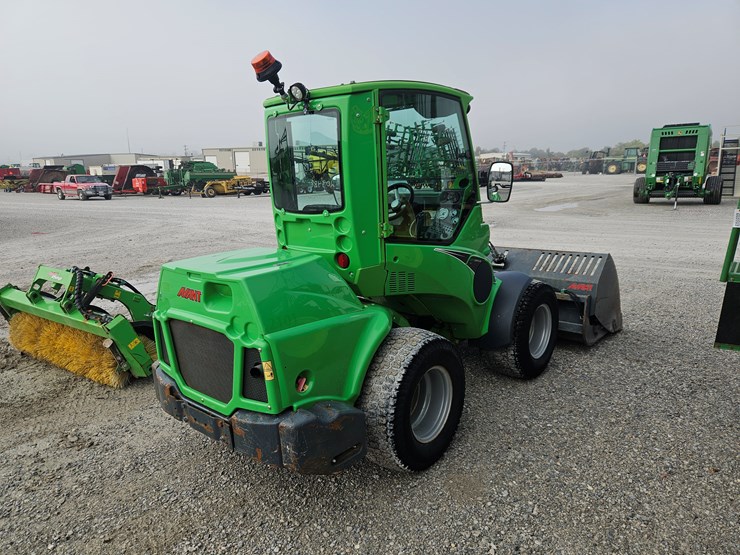 2019-avant-760i-image-16