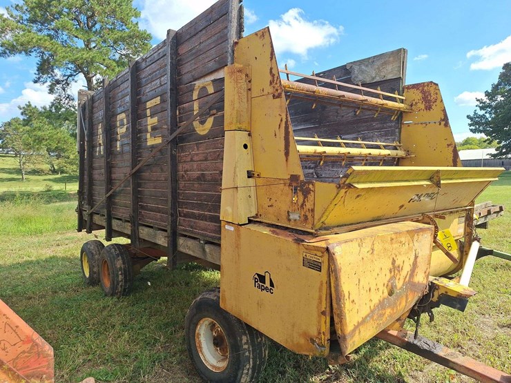 papec-tandem-axle-silage-wagon-image-34