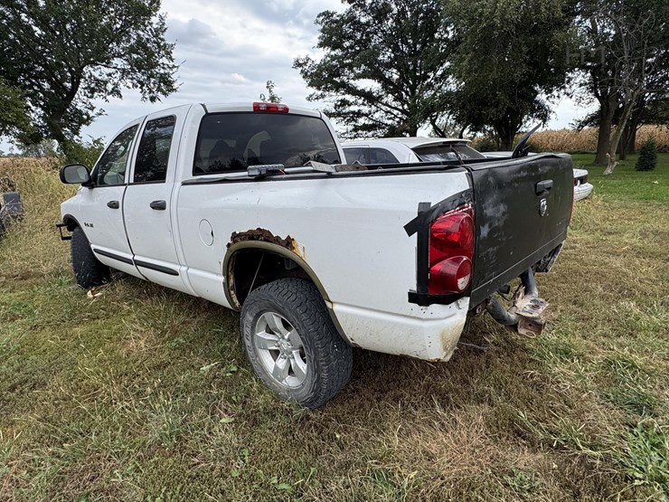 2008-dodge-ram-1500-image-4