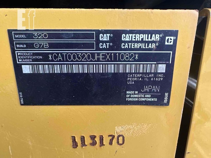 2019-caterpillar-320-image-46