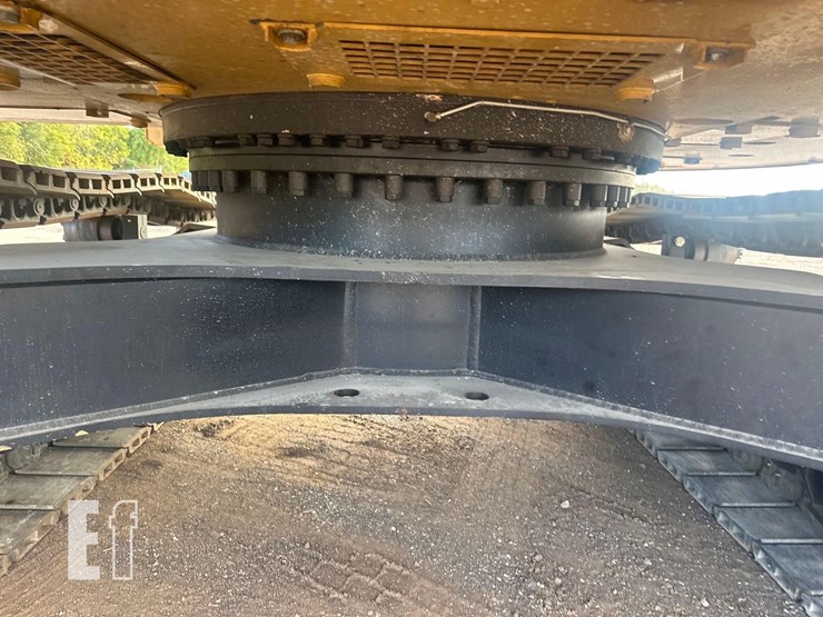 2018-caterpillar-325flcr-image-29