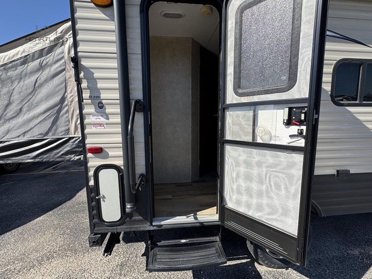 2018-coachmen-clipper-16rbd-image-7