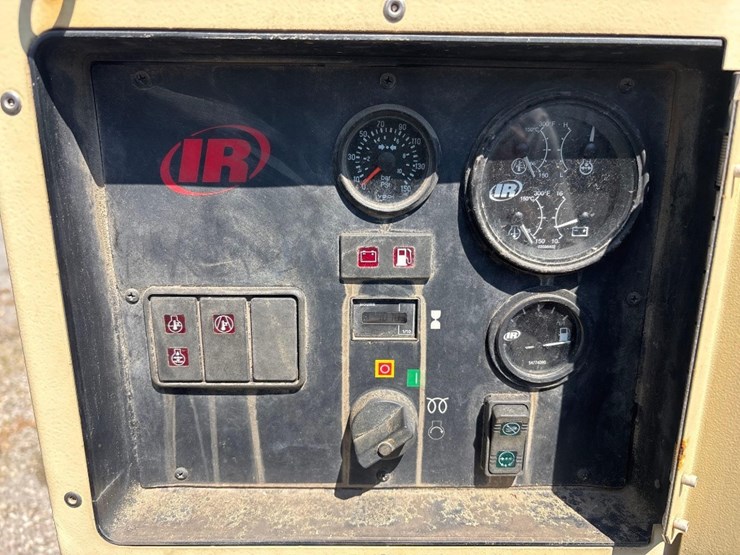 2004-international-durastar-4300-image-22