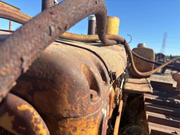 caterpillar-d4-image-14