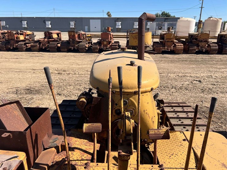 caterpillar-d6-image-18