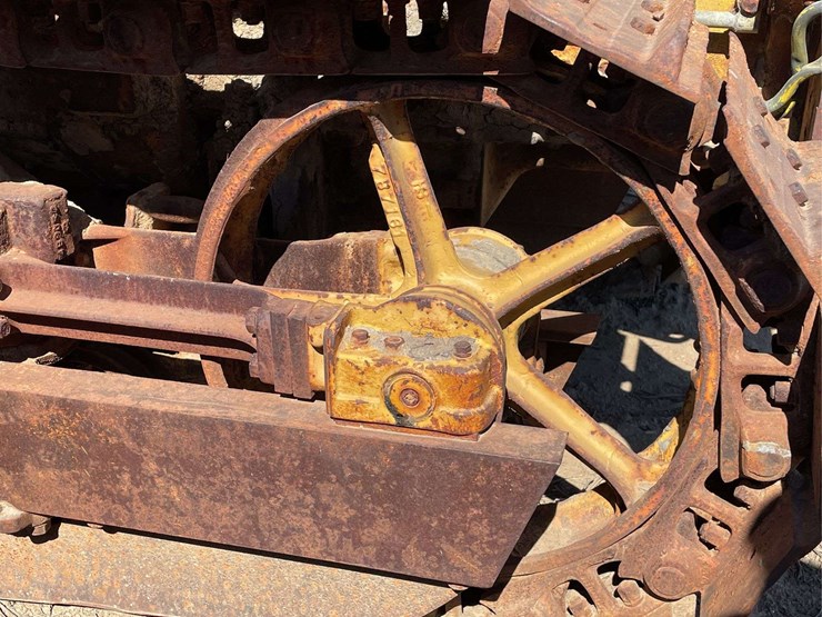 caterpillar-d4-image-19