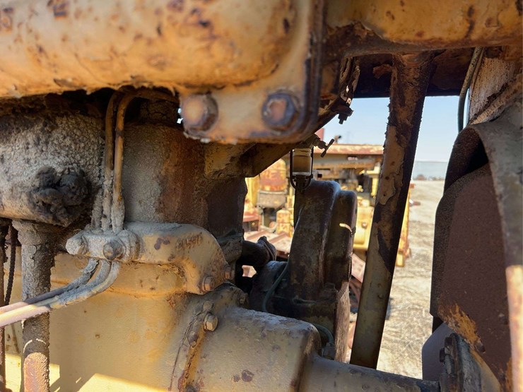 caterpillar-rd6-image-85