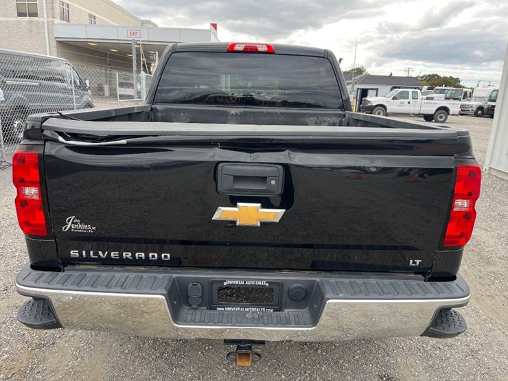 2018-chevrolet-silverado-1500-lt-image-10