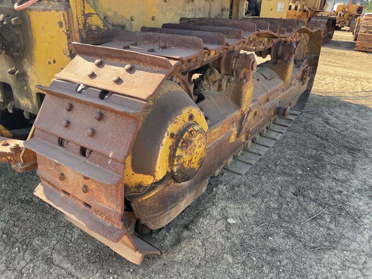 caterpillar-d8-image-18