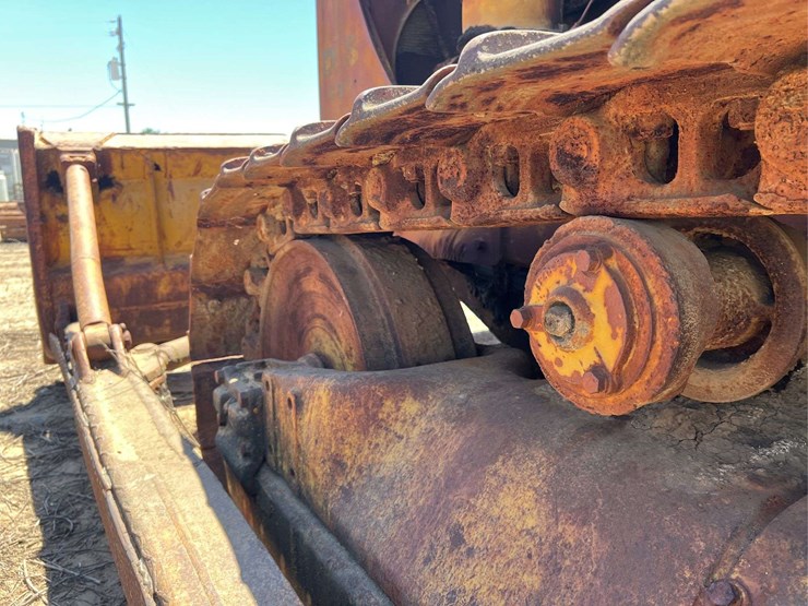 caterpillar-d8-image-96