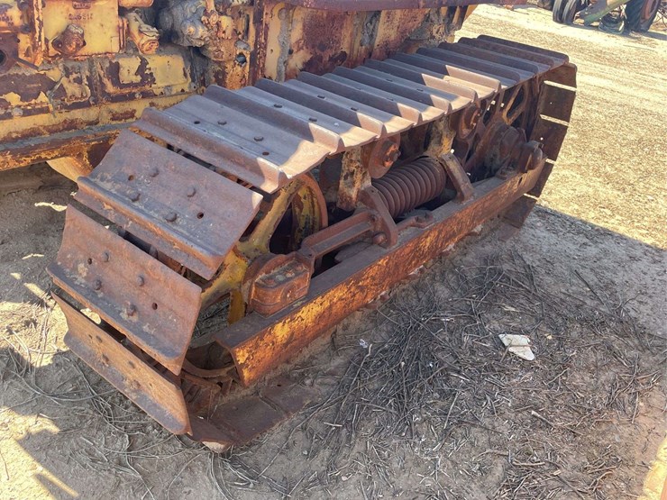 caterpillar-d4-image-35