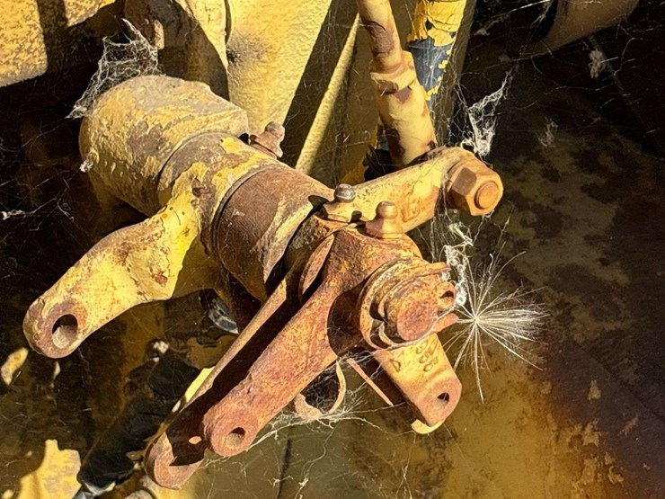 caterpillar-d9-image-99