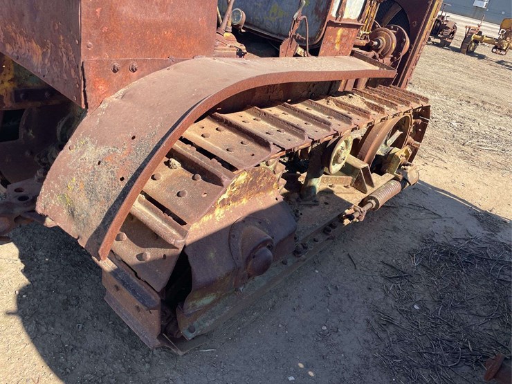 caterpillar-twenty-image-25