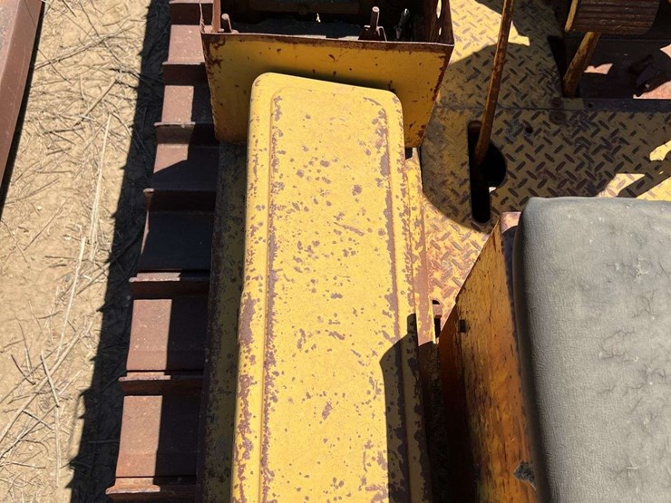 caterpillar-d6-image-19