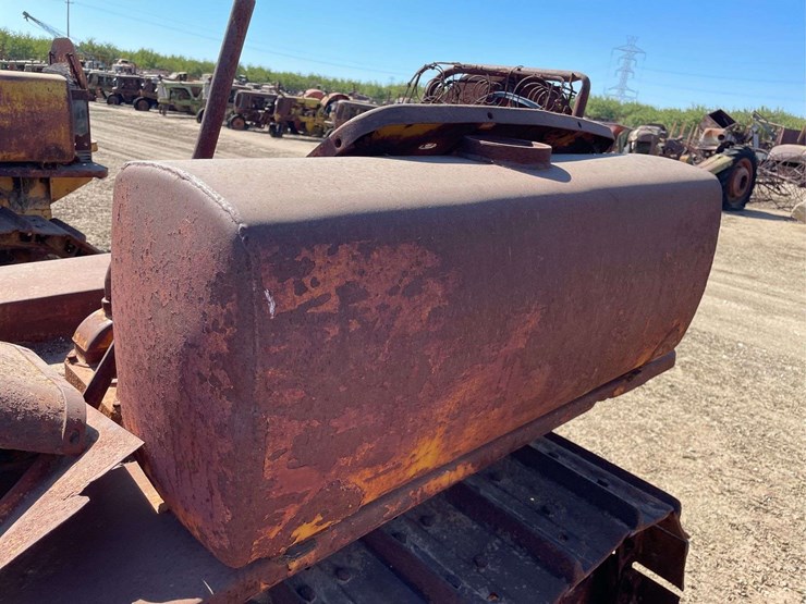 caterpillar-d4-image-39