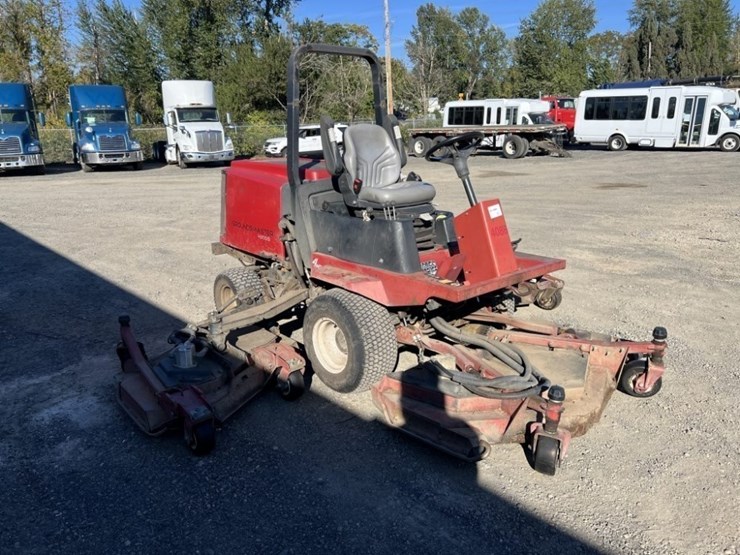 2009-toro-groundsmaster-4000d-image-2