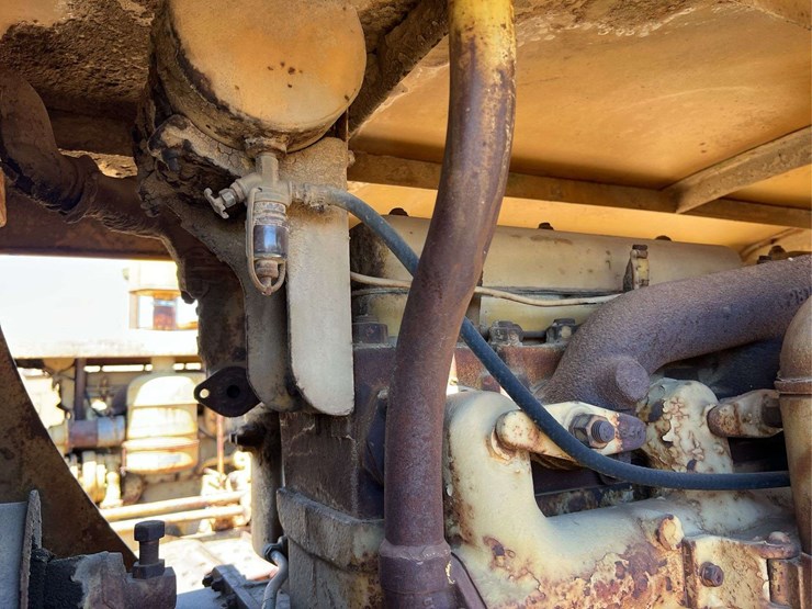 caterpillar-d8-image-64