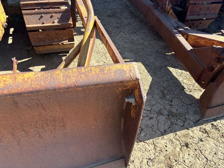 caterpillar-d2-image-18