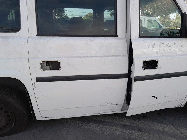 lot#---2012-vpg-mv-1-handicap-van-image-5