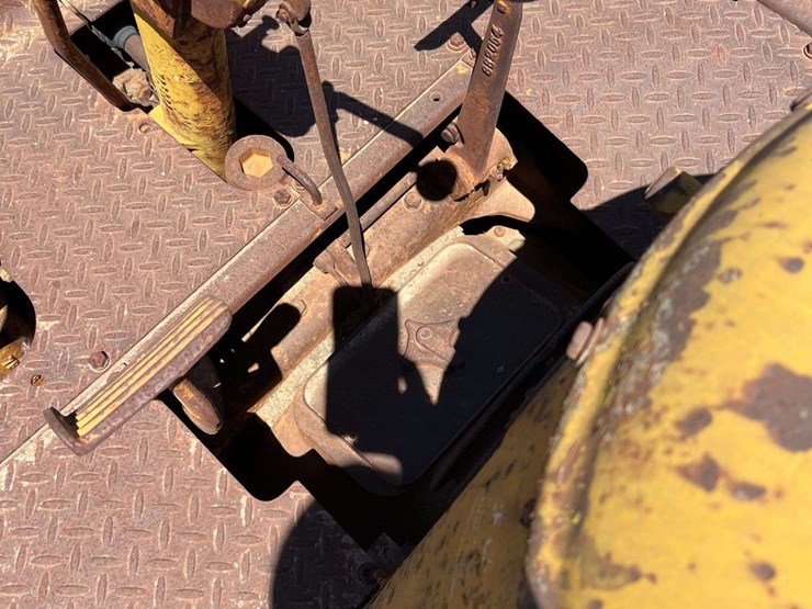 caterpillar-d6-image-29