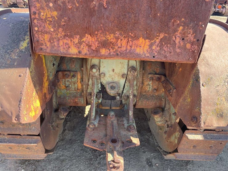 caterpillar-twenty-image-27