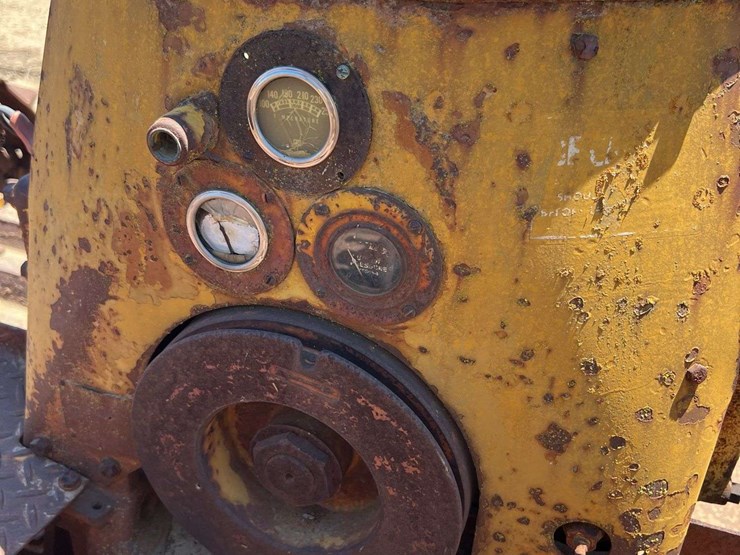 caterpillar-d6-image-2