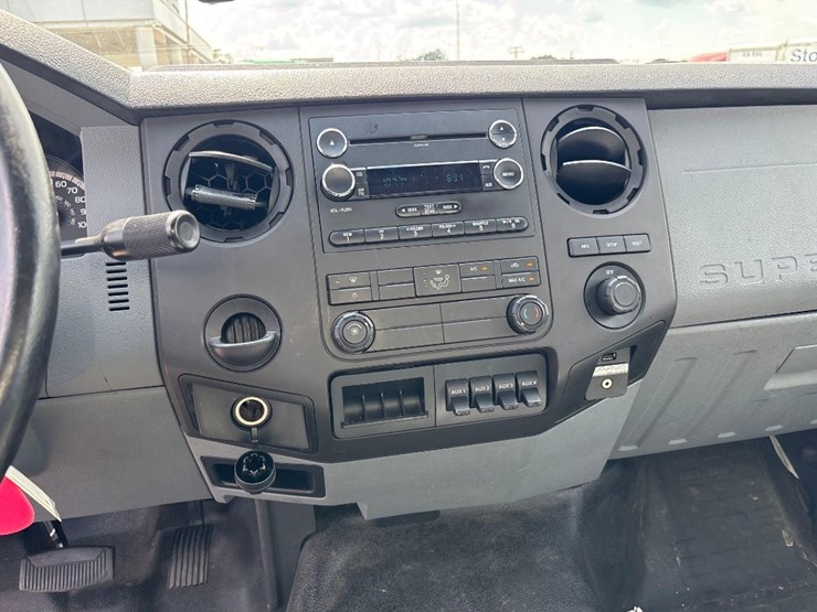 2015-ford-f750-image-10