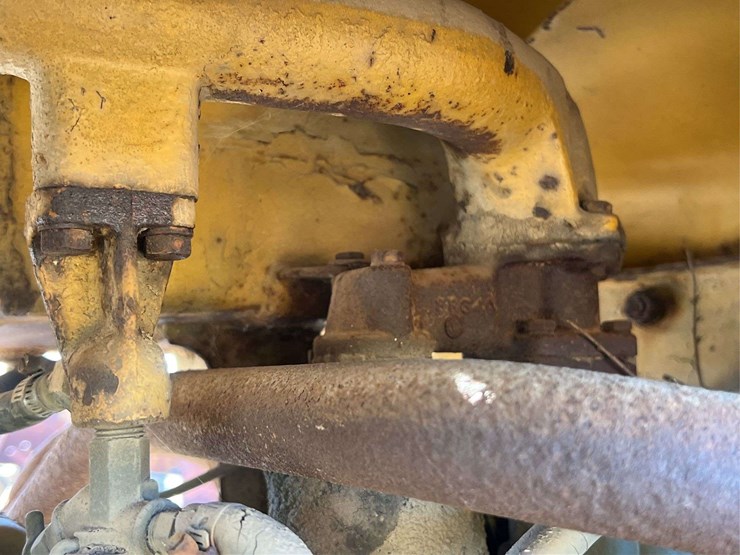 caterpillar-d6-image-37