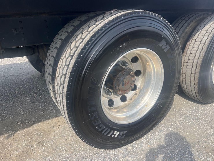 2006-chevrolet-t8500-image-19