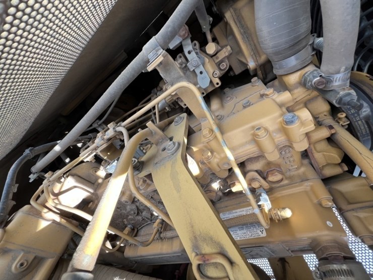 caterpillar-d5g-xl-image-19