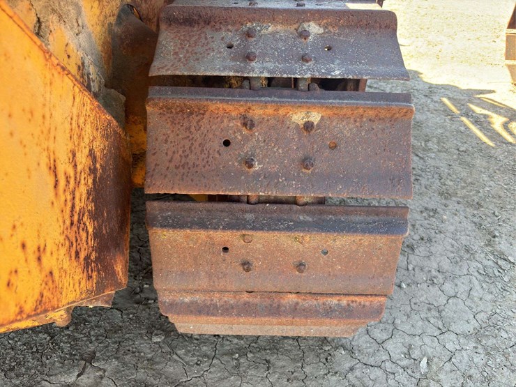caterpillar-d2-image-34