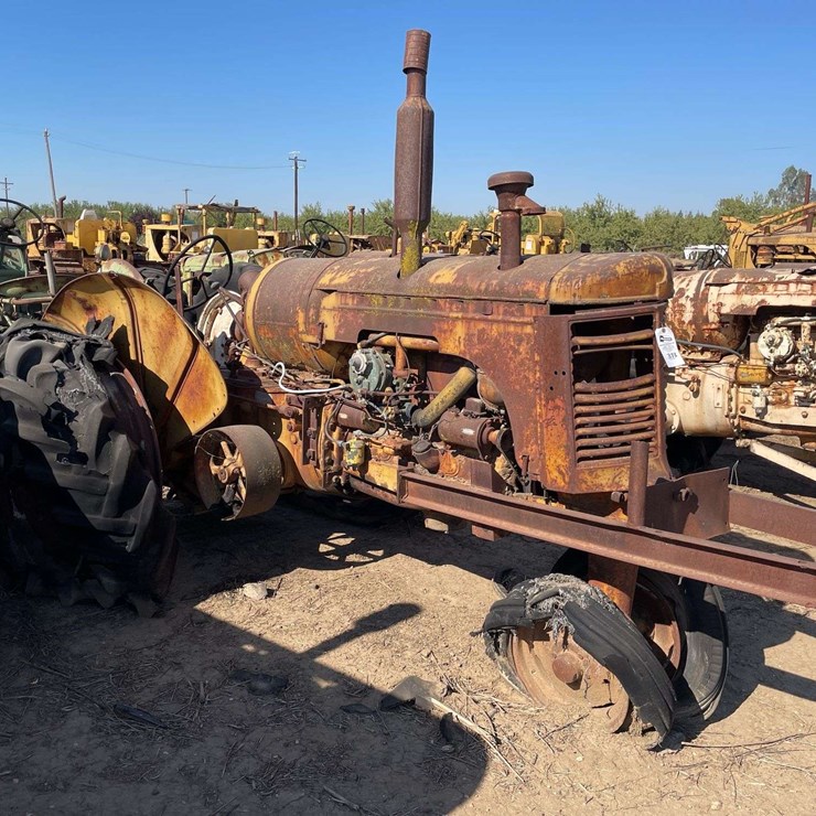 MINNEAPOLIS MOLINE UTU