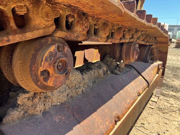 caterpillar-d6-image-60