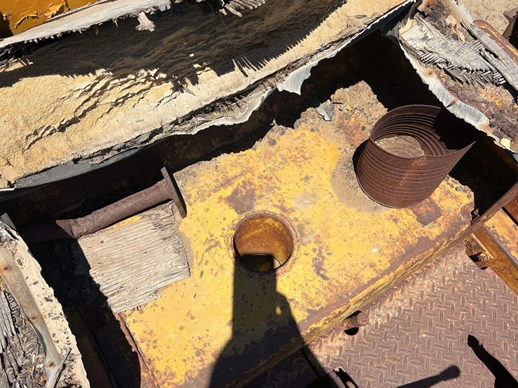 caterpillar-d6-image-3