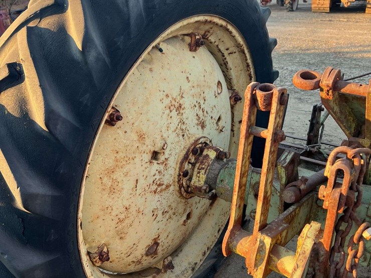 john-deere-a-image-12