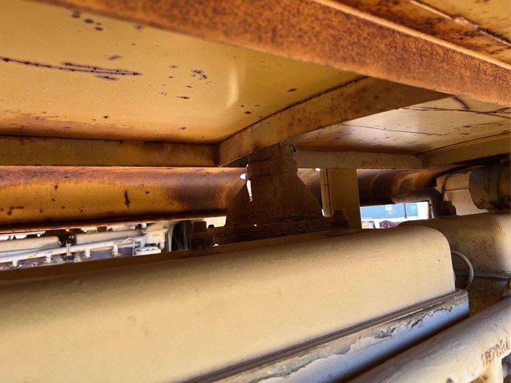 caterpillar-d8-image-37