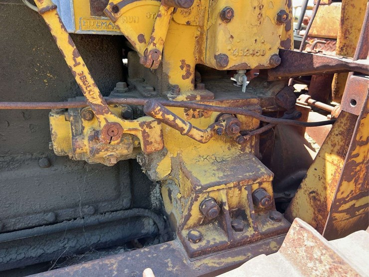 caterpillar-d6-image-36