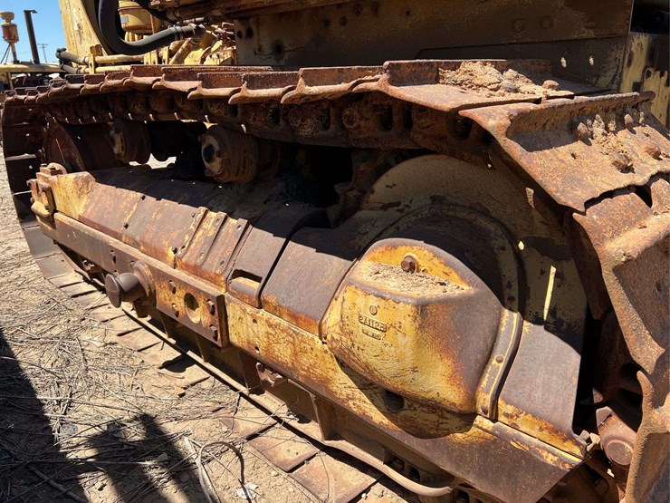 caterpillar-d8-image-97