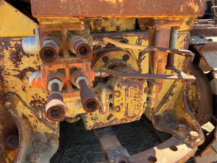 caterpillar-d6-image-32
