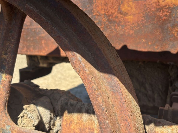 caterpillar-d4-image-39