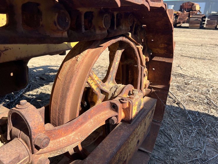 caterpillar-d4-image-99