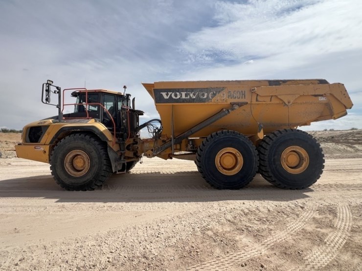 2020-volvo-a60h-image-2