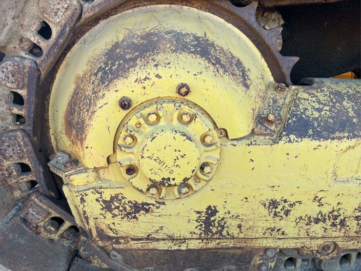 caterpillar-d9-image-41