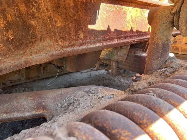 caterpillar-d6-image-96