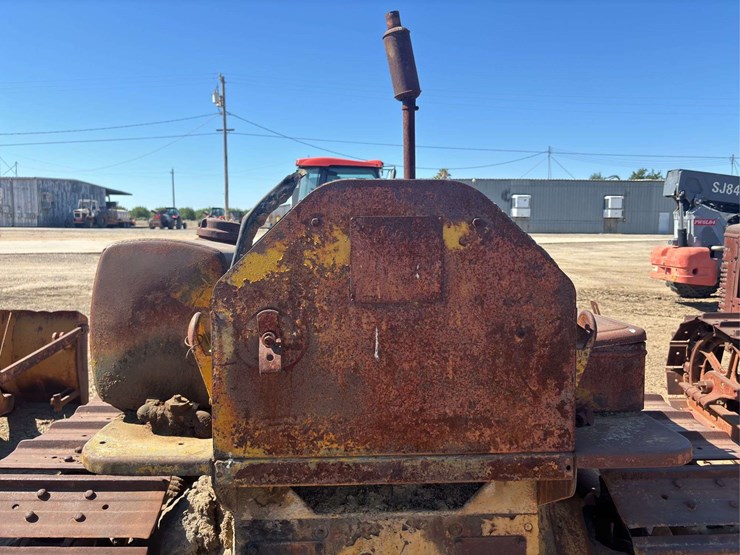 caterpillar-d4-image-31