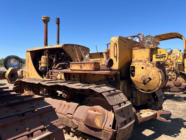 caterpillar-d8-image-12